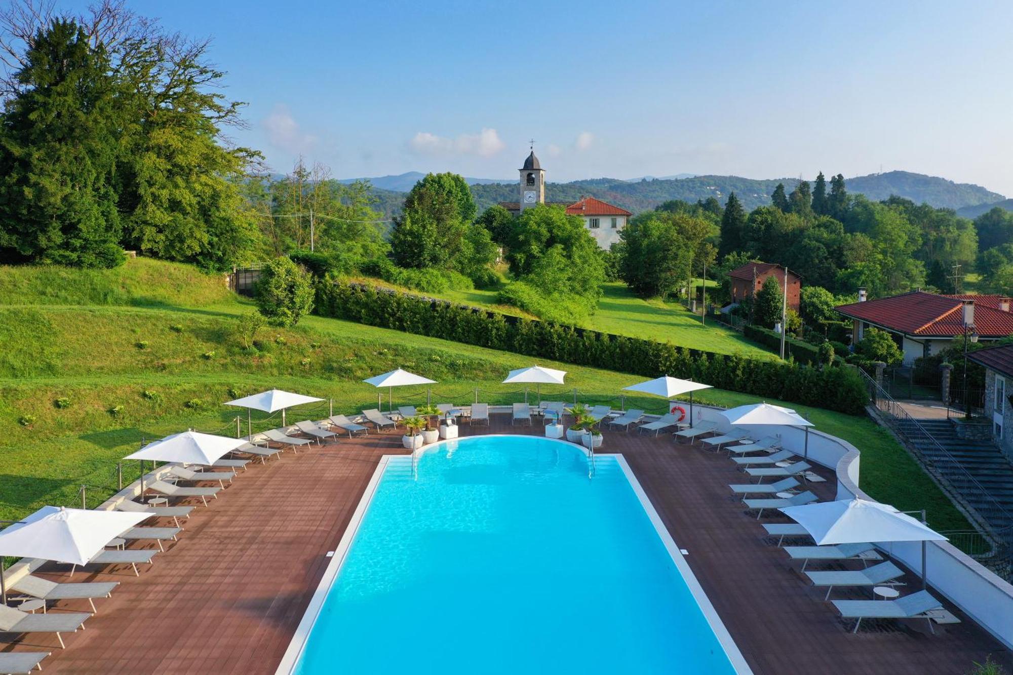 Castello Dal Pozzo Hotel Oleggio Castello Exterior foto